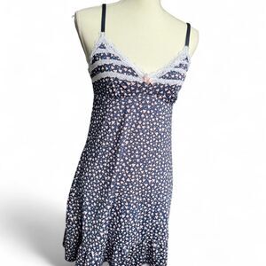 Marilyn Monroe Navy mini slip dress with the cutest pink heart print 💕 Size Med